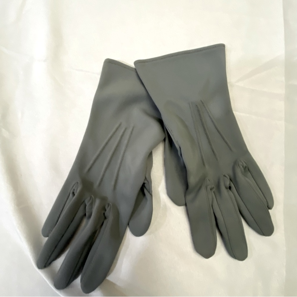 Vtg gray dress gloves,no sizing but fit like M